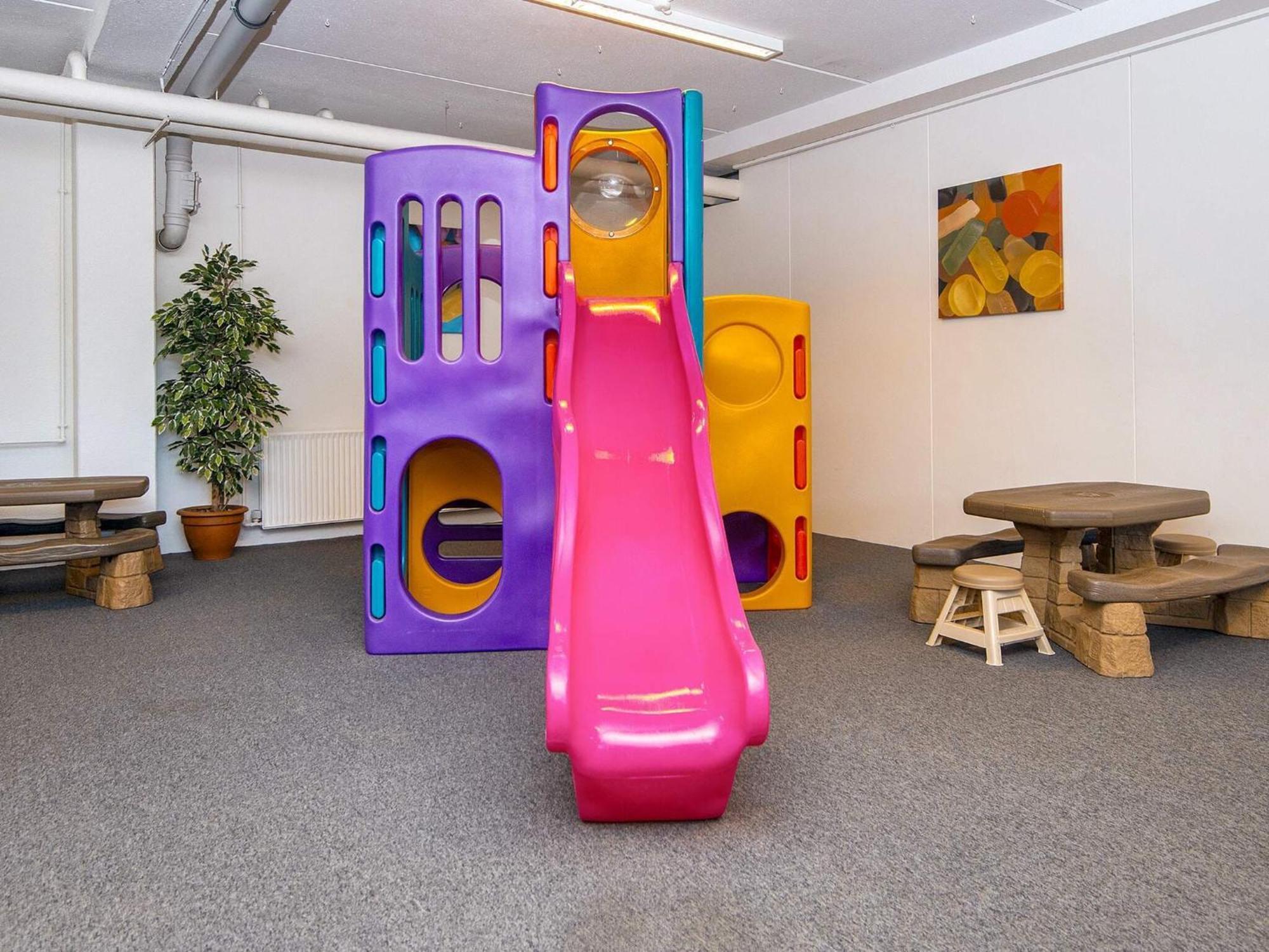 4 Person Holiday Home On A Holiday Park In Glesborg Extérieur photo