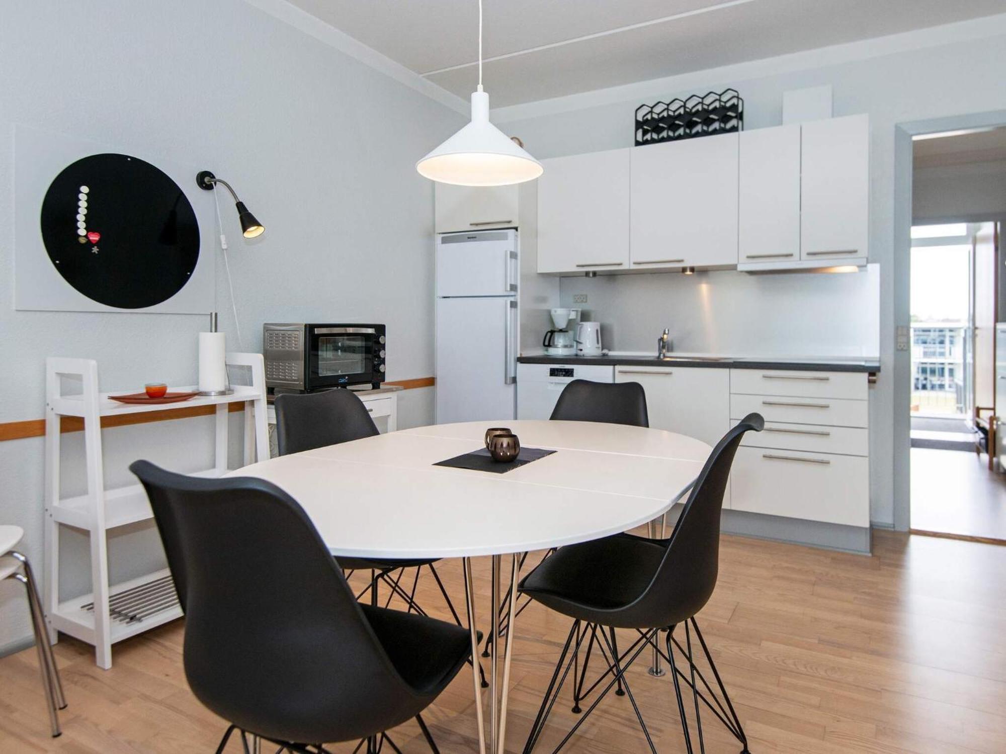 4 Person Holiday Home On A Holiday Park In Glesborg Extérieur photo